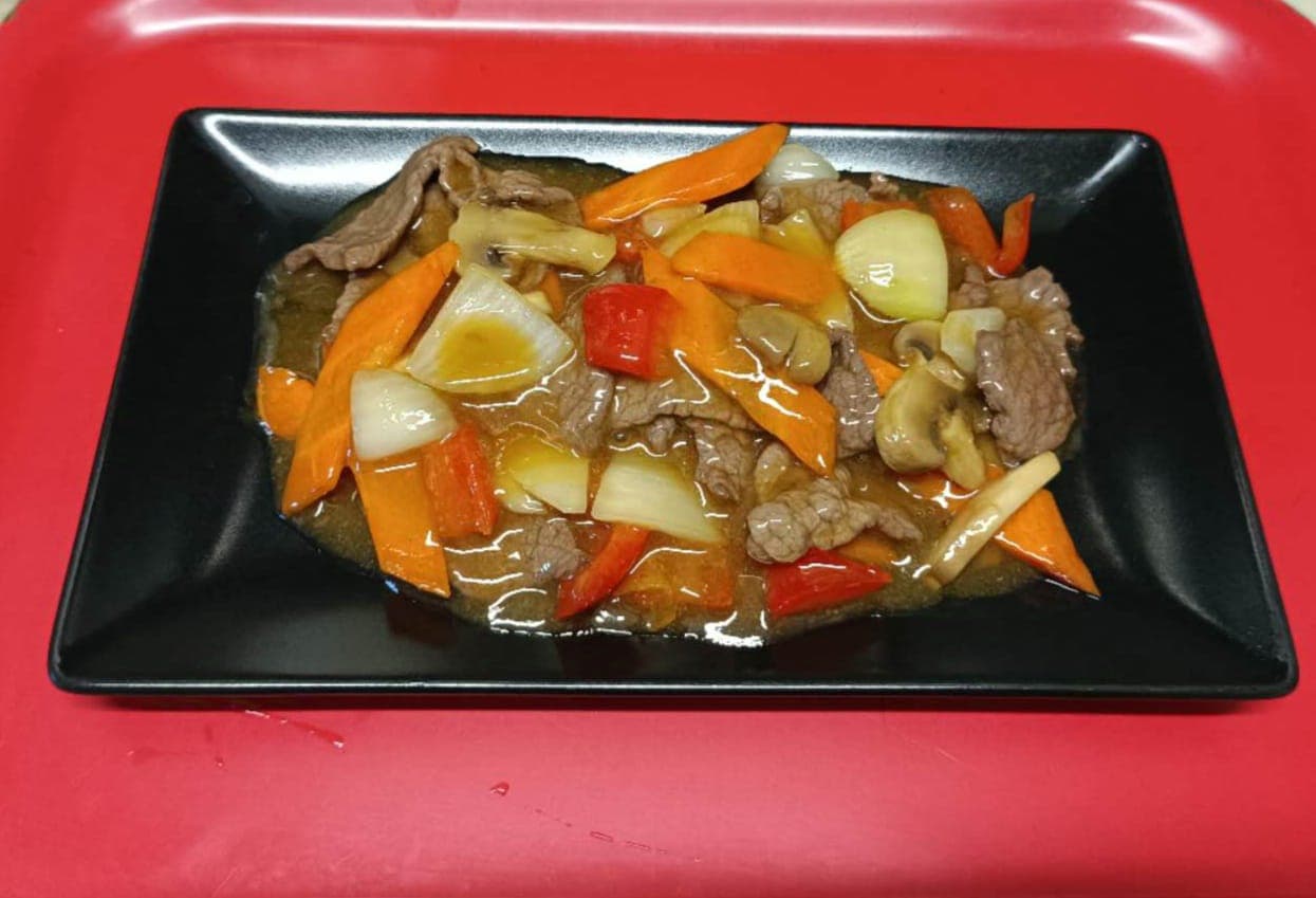 Manzo con verdure misto