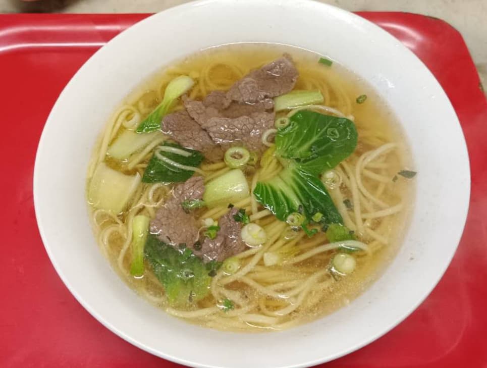 Zuppa spaghetti normali con manzo